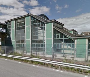 Leiebil & bilutleie i Tumba