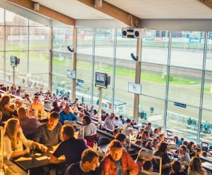 Leiebil & bilutleie i Mölndal