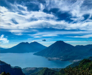 Billig bilutleie & leiebil i Guatemala