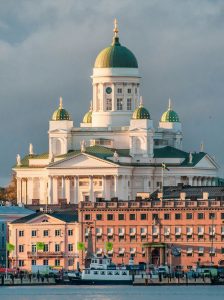 Leiebil & bilutleie i Helsingfors