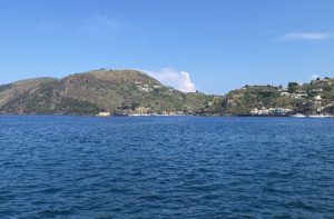 Leiebil & bilutleie på De eoliske øyer